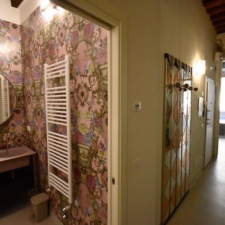 50Mt Dal Duomo - Casa Amasia Bed and Breakfast Pietrasanta Exterior foto